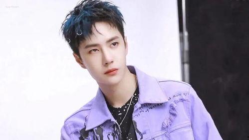 吃瓜娱乐王一博,从选秀新星到顶流巨星，娱乐圈的蜕变之路