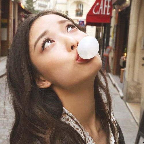 娱乐吃瓜酱倪妮,从谋女郎到话题女王,她的演艺之路与争议瞬间 第3张 娱乐吃瓜酱倪妮,从谋女郎到话题女王,她的演艺之路与争议瞬间 第3张