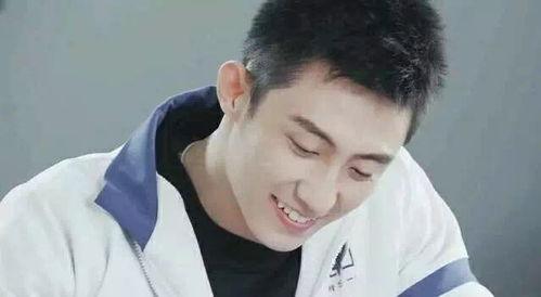 吃瓜娱乐圈男生,娱乐圈男星的甜蜜瓜事 第3张 吃瓜娱乐圈男生,娱乐圈男星的甜蜜瓜事 第3张