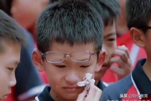 娱乐吃瓜君男孩化妆,从素颜到明星范儿的神奇蜕变 第2张 娱乐吃瓜君男孩化妆,从素颜到明星范儿的神奇蜕变 第2张