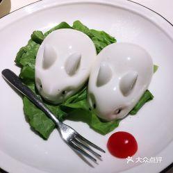兔兔吃瓜娱乐美食,兔子吃瓜与美食的欢乐碰撞