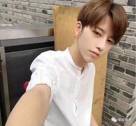 娱乐吃瓜新粉君,揭秘吃瓜新粉君的崛起之路 第3张 娱乐吃瓜新粉君,揭秘吃瓜新粉君的崛起之路 第3张