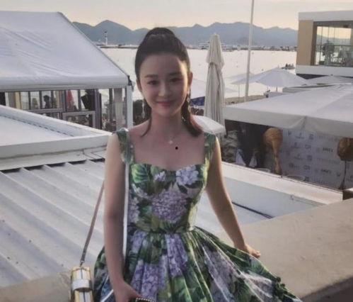 娱乐吃瓜的女配,从娱乐吃瓜到娱乐圈女王  第3张