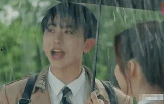 娱乐吃瓜酱爷爷淋雨,娱乐吃瓜酱背后的感人故事  第2张