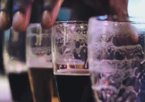 娱乐吃瓜酱测酒量,揭秘明星们的真实酒量之谜  第3张