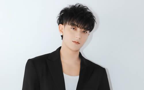 歌手2024娱乐圈吃瓜,娱乐圈风云再起，吃瓜群众狂欢盛宴  第2张