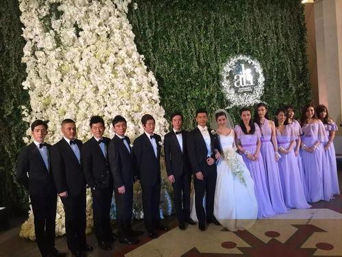 娱乐吃瓜君外国婚礼,娱乐吃瓜君揭秘外国婚礼的独特魅力  第2张