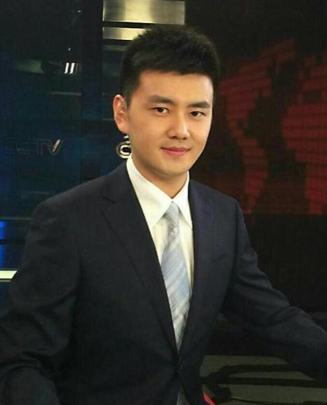 娱乐吃瓜君男主持,揭秘男主持背后的故事与魅力 第2张 娱乐吃瓜君男主持,揭秘男主持背后的故事与魅力 第2张