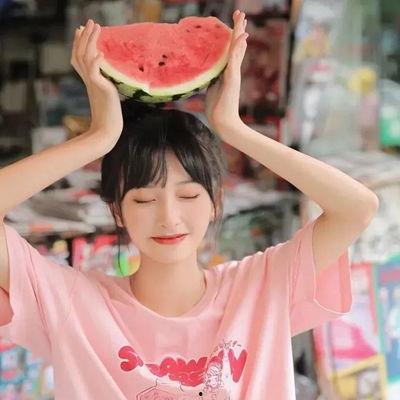 娱乐吃瓜酱头像女生