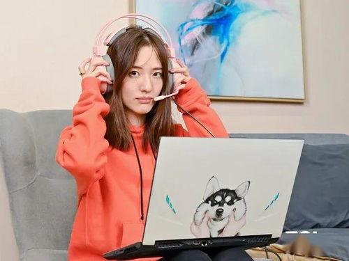 娱乐吃瓜酱戴耳机  第2张