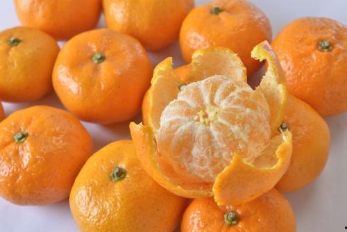 娱乐吃瓜酱砂糖橘,揭秘娱乐圈甜蜜背后的酸辣故事  第2张